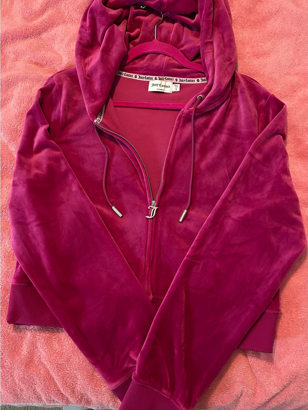 Juicy Couture Magenta Velour Track Pants & Hoodie Set - Picture 4 of 12